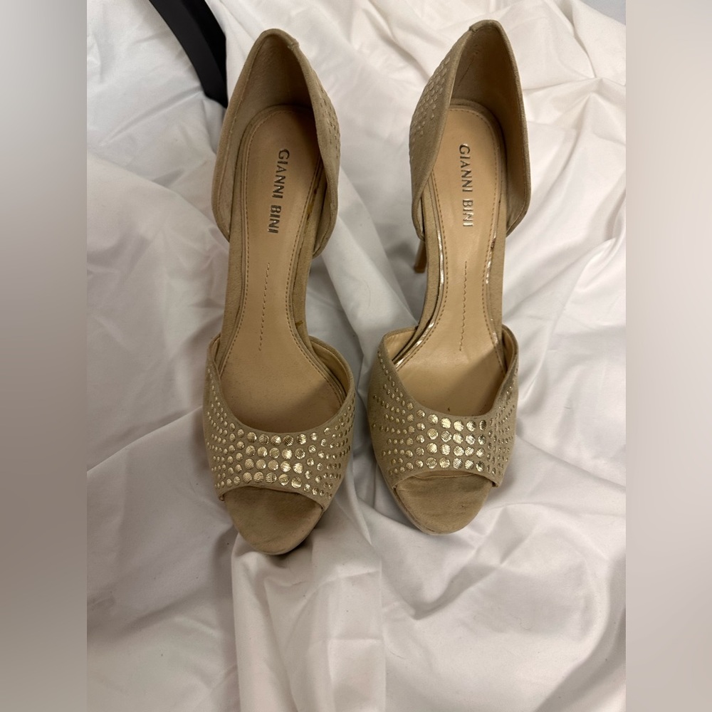 Gianni Bini Platform Heels
